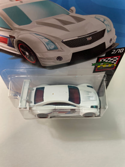 Hot Wheels 1/64 ‘16 Cadillac ATS-V R White - Damaged Box
