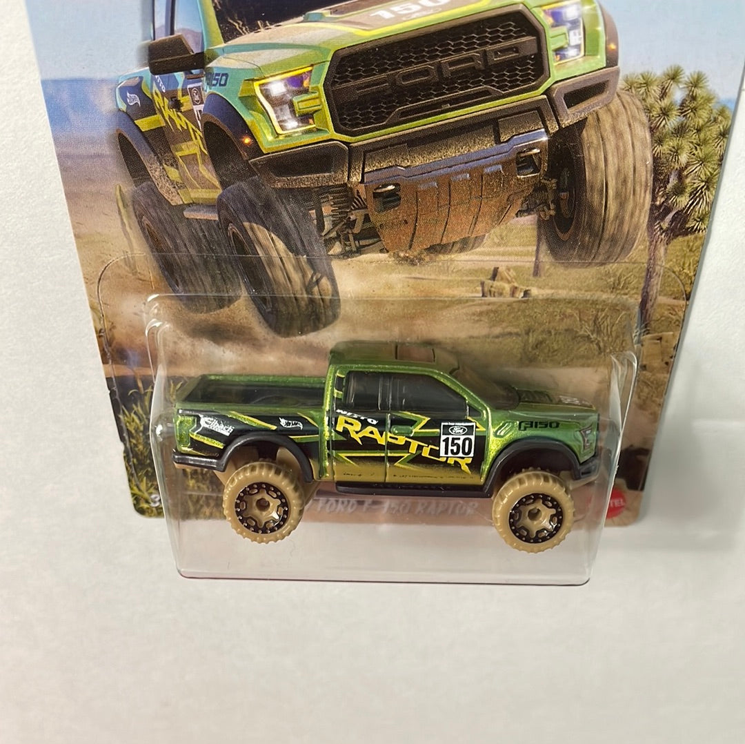 Hot Wheels 1/64 Baja 4x4 ‘17 Ford F-150 Raptor Green