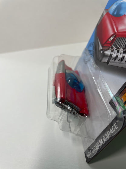 Hot Wheels 1/64 Mattel Dream Mobile ( Dream Garage) Red - Damaged Box