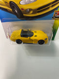 Hot Wheels 1/64 ‘92 Dodge Viper RT/10 Yellow