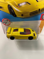 Hot Wheels 1/64 ‘94 Bugatti EB110 SS Yellow