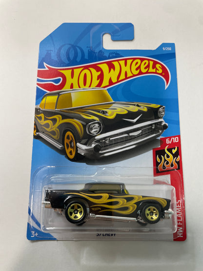Hot Wheels 1/64 ‘57 Chevy Black & Yellow