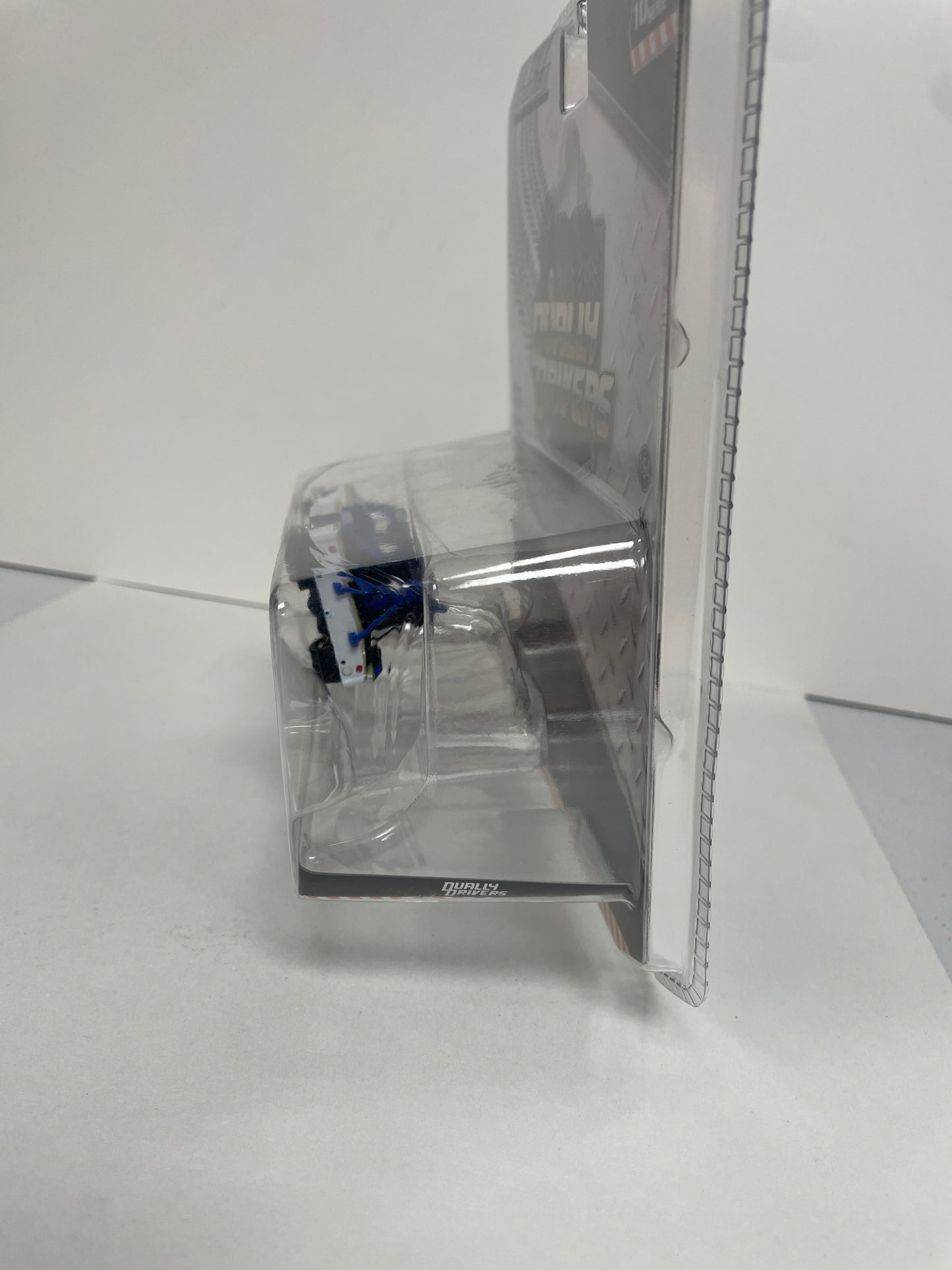 Greenlight 1/64 Dually Drivers 1972 Chevrolet C-30 Dually Wrecker - Goodyear Tire Testing Division Blue