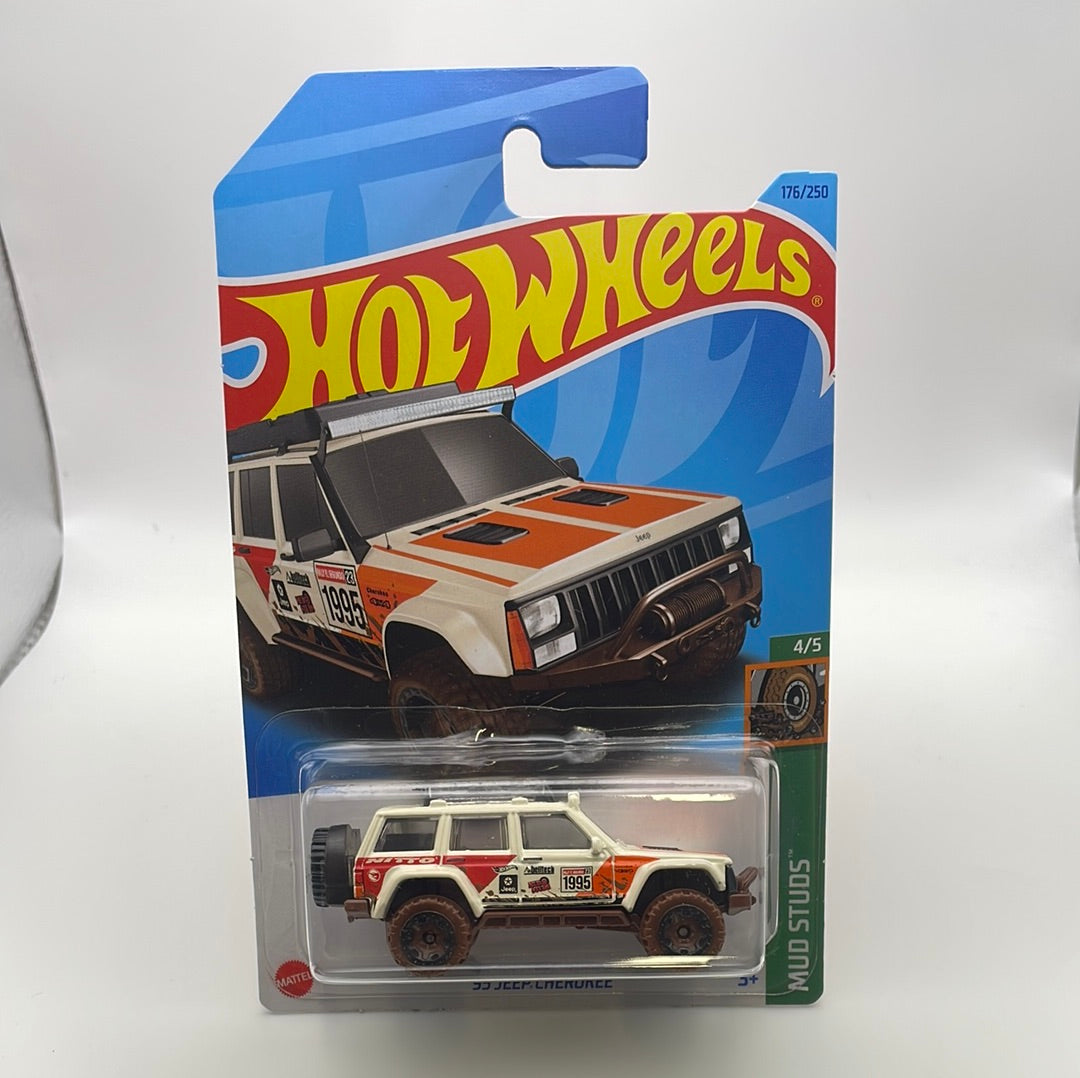 Hot Wheels 1/64 Treasure Hunt ‘95 Jeep Cherokee White & Brown