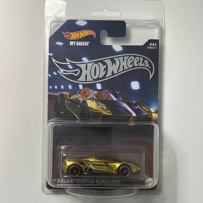 Hot Wheels NFT Garage Series 5 ‘17 Pagani Huayra Roadster Yellow (Limited to 3000 Units)