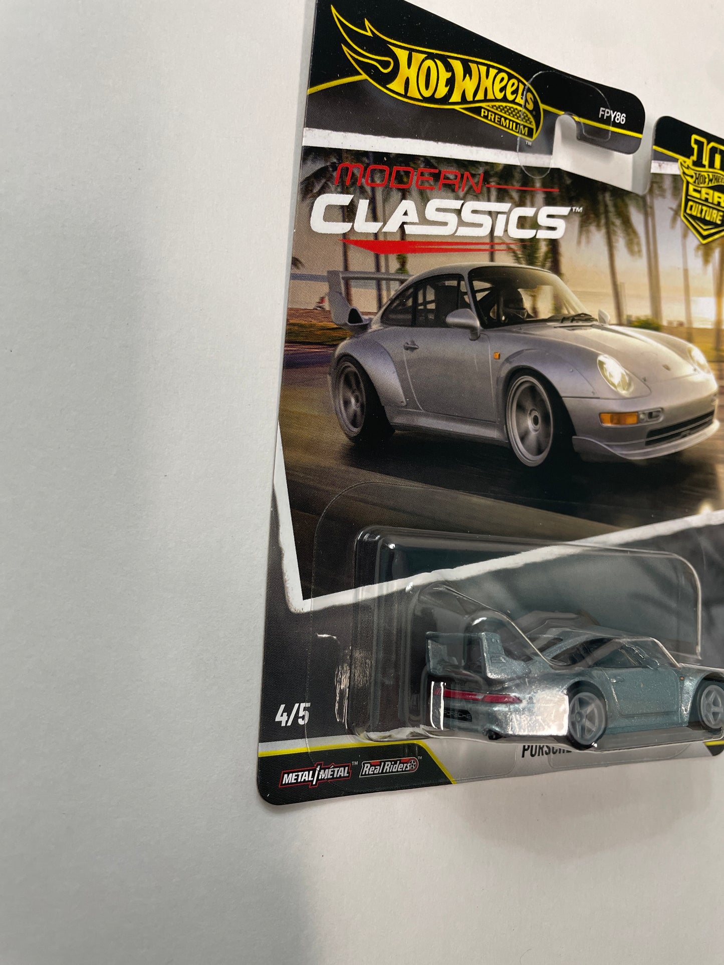 Hot Wheels 1/64 Car Culture Modern Classics 2026 Mix S Porsche 993 GT2 Silver - JKF16
