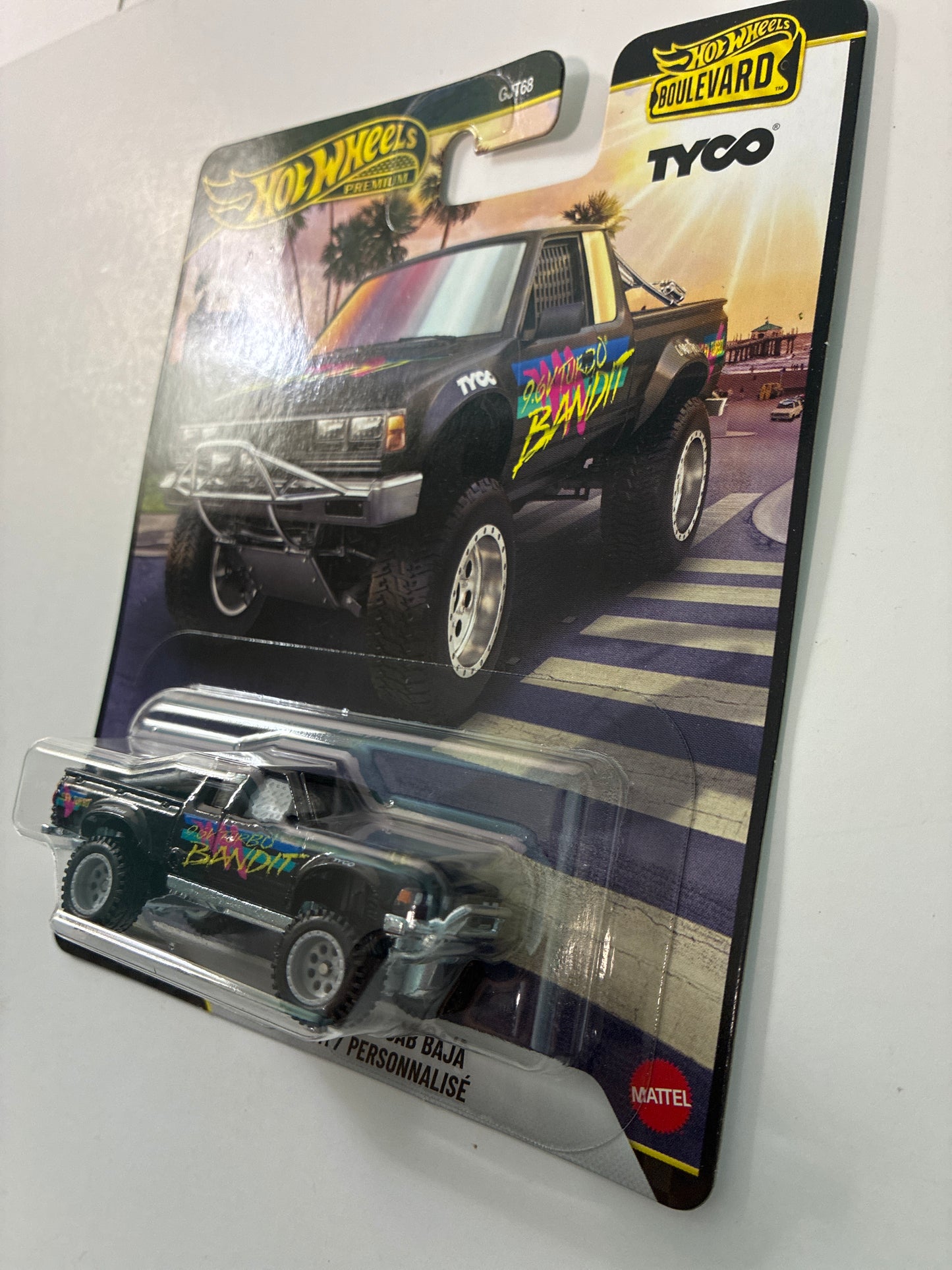 Hot Wheels 1/64 2026 Boulevard Mix H Datsun King Cab Baja Custom/ Personnalise Black - JHW32