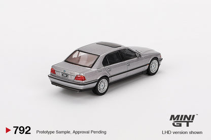 Mini GT 1/64 BMW 750IL Aspen Silver Metallic - MGT00792
