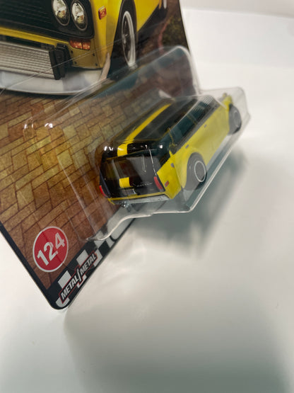 Hot Wheels 1/64 Boulevard Mix B Datsun 510 Wagon Yellow