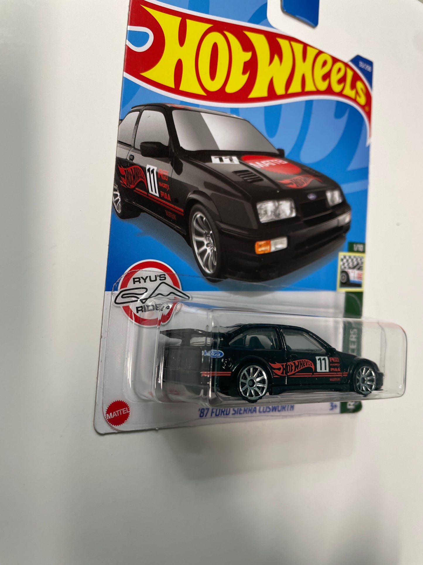 Hot Wheels 1/64 ‘87 Ford Sierra Cosworth Black - Damaged Box