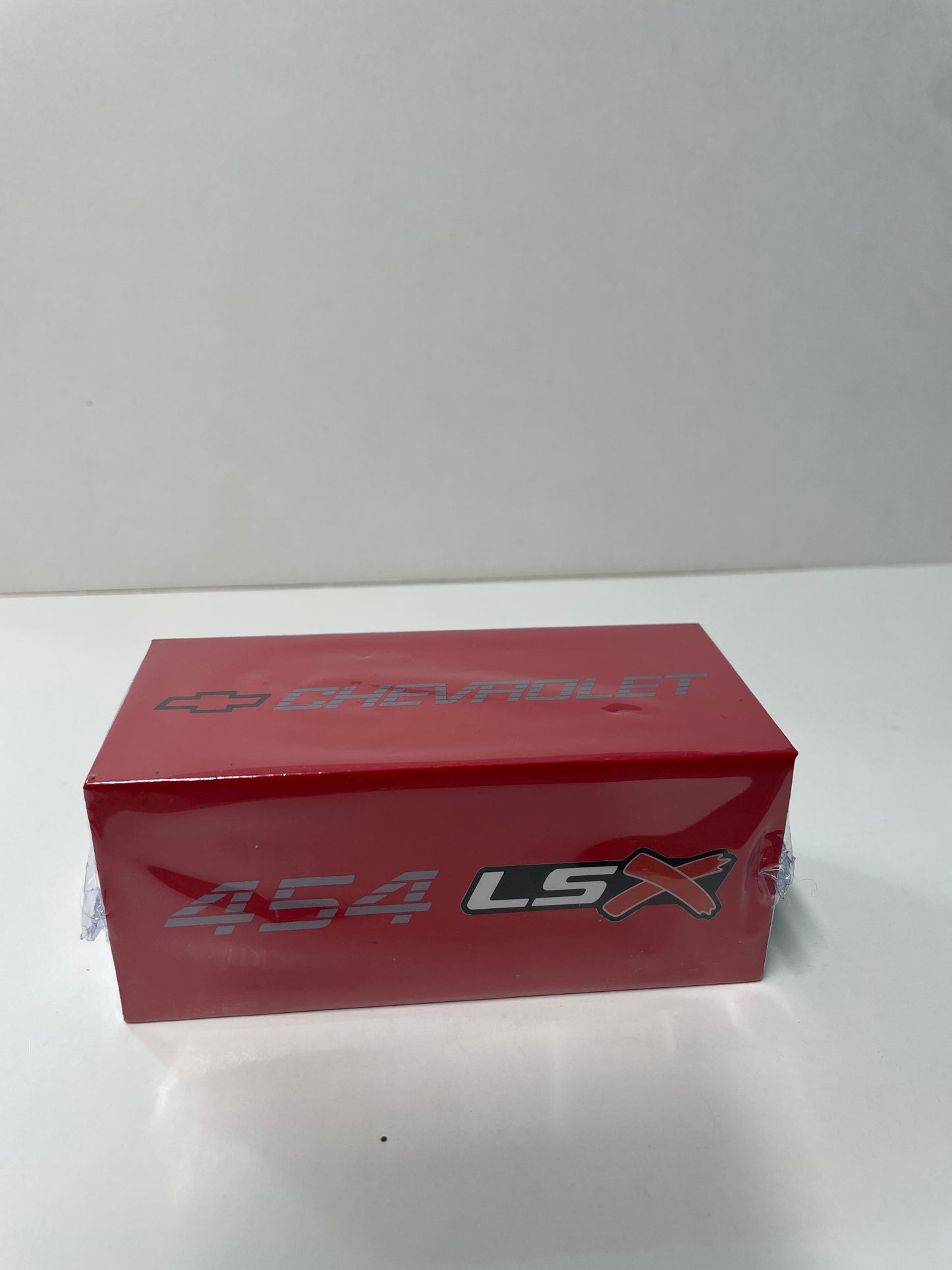 Para64 1/64 2006 Chevrolet Silverado Single Cab Victory Red