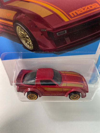 Hot Wheels 1/64 Mazda RX-7 Red - Damaged Box