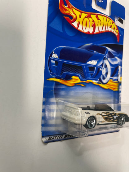 Hot Wheels 1/64 Ford Mustang 1996 White - Damaged Box