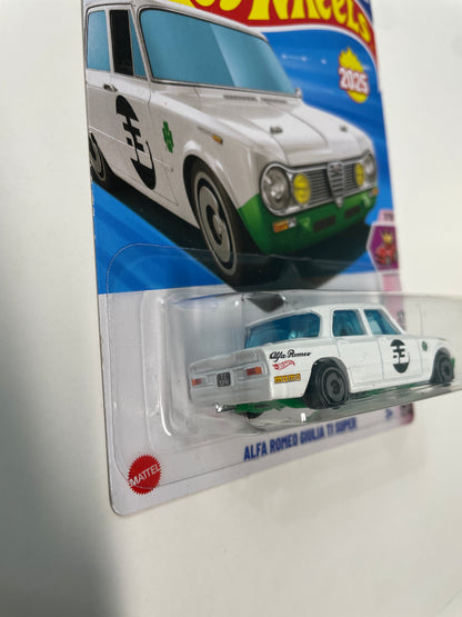 Hot Wheels 1/64 Alfa Romeo Giulia TI Super White