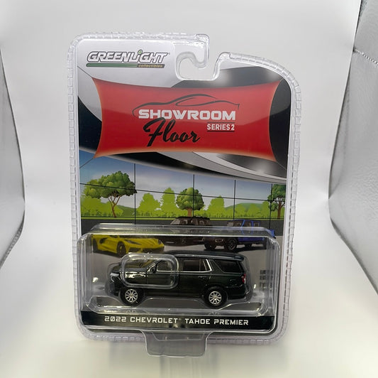 Greenlight 1/64 Showroom Floor 2022 Chevrolet Tahoe Premier Evergreen Grey Metallic