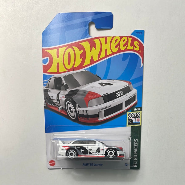 Hot Wheels 1/64 Audi ‘90 Quattro White