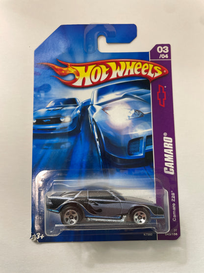 Hot Wheels 1/64 Chevrolet Camaro Z28 Blue - Damaged Box