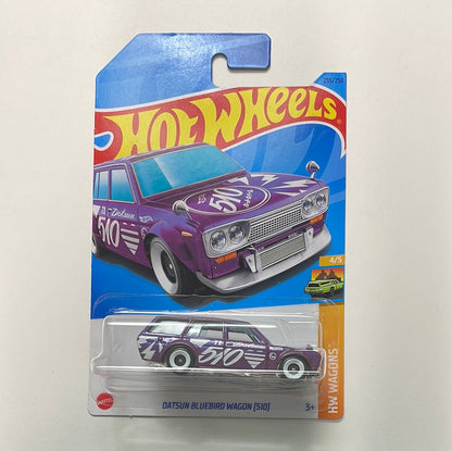 Hot Wheels 1/64 Datsun Bluebird Wagon (510) Purple
