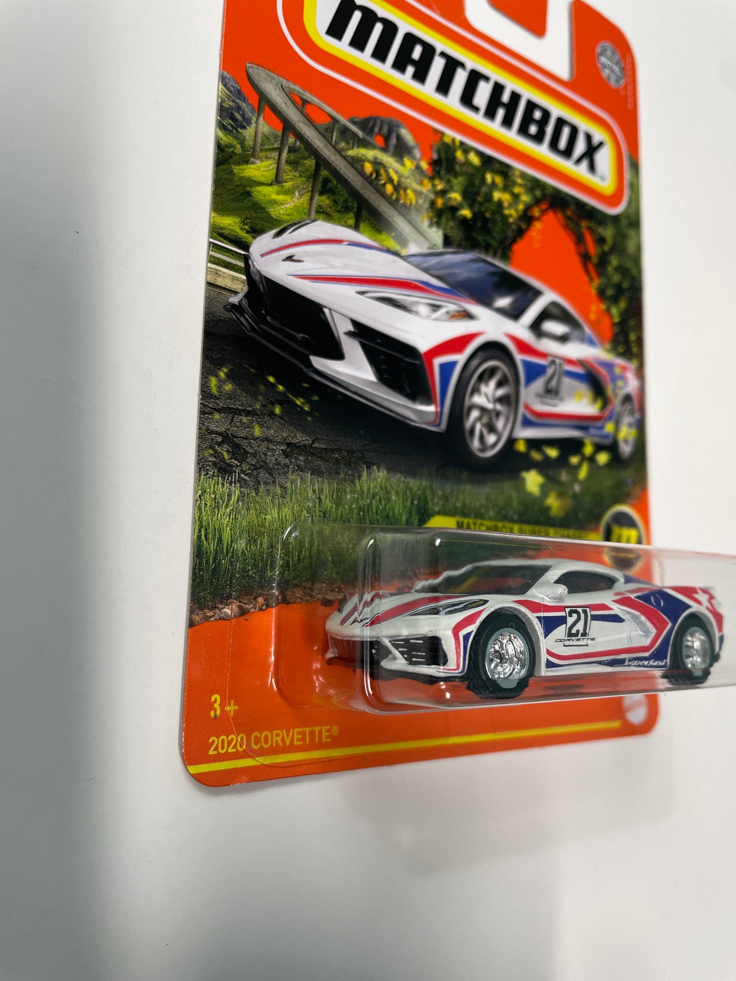 Matchbox 1/64 Super Chase 2020 Corvette C8 White & Blue