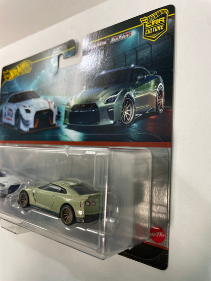 Hot Wheels 1/64 Premium Car Culture 2 Pack Nissan GT-R Nismo GT3 White & Nissan GT-R (R35) Green - JBL05