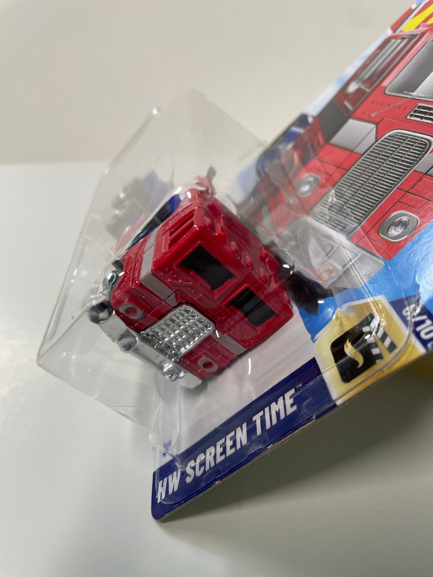 Hot Wheels 1/64 Transformers Optimus Prime Red & Blue