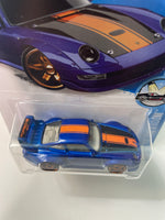 Hot Wheels 1/64 Porsche 993 GT2 Blue - Damaged Card