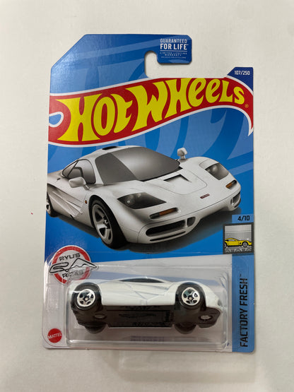Hot Wheels 1/64 Best Buy McLaren F1 White - Damaged Box