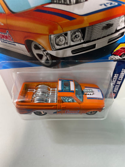 Hot Wheels 1/64 Custom/ Personnalisé ‘72 Chevy Luv Orange