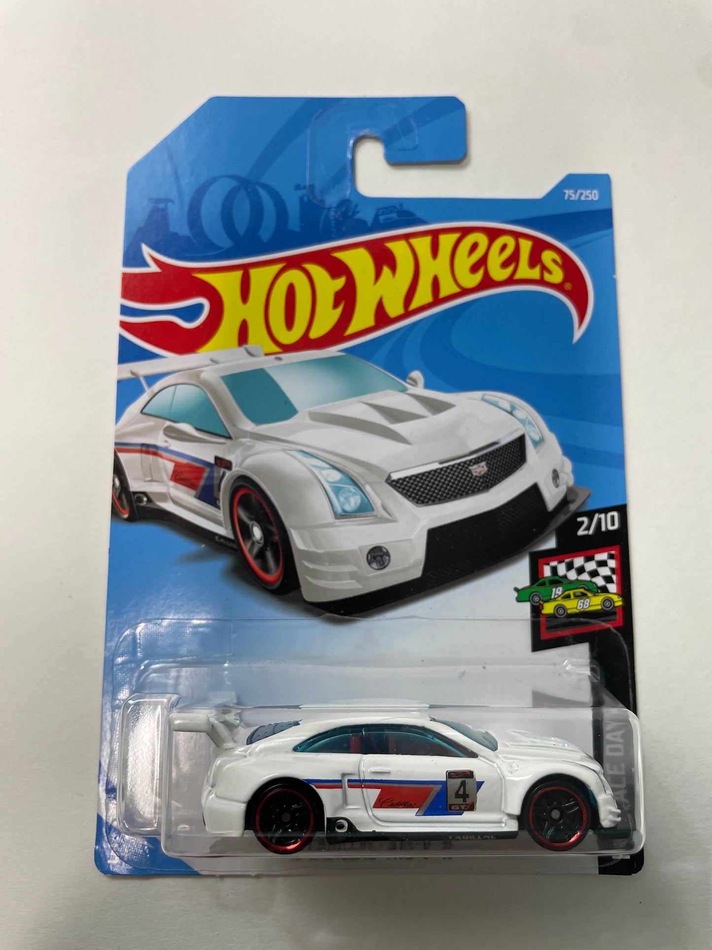 Hot Wheels 1/64 ‘16 Cadillac ATS-V R White - Damaged Box