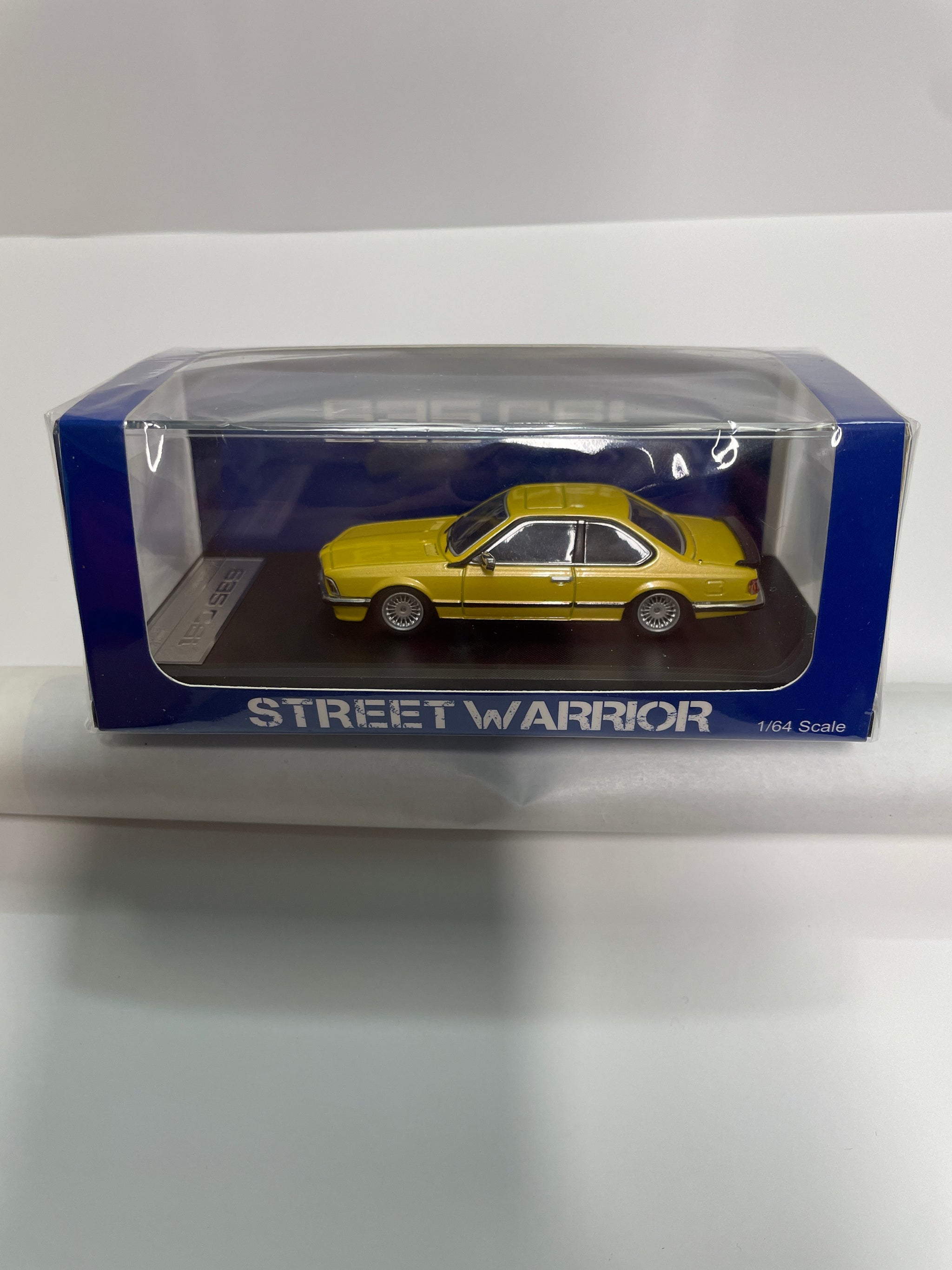 1/64 Street Warrior BMW 635 CSI Yellow – Flipn Diecast