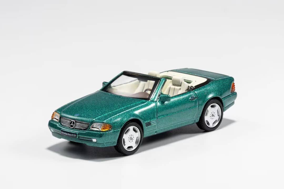 DCT 1/64 Mercedes SL500 (R129) Green