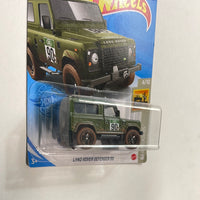 Hot Wheels 1/64 Land Rover Defender 90 Green