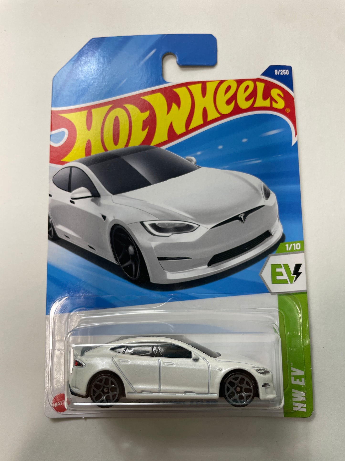 Hot Wheels 1/64 Tesla Model S Plaid White