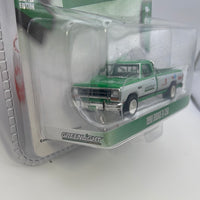 1/64 Greenlight Trade Show Exclusive 2023 1990 Dodge D-350 Green