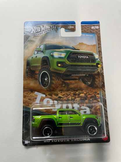 Hot Wheels 1/64 Toyota Silver Series '20 Toyota Tacoma Green - JCB72 - Damaged Box