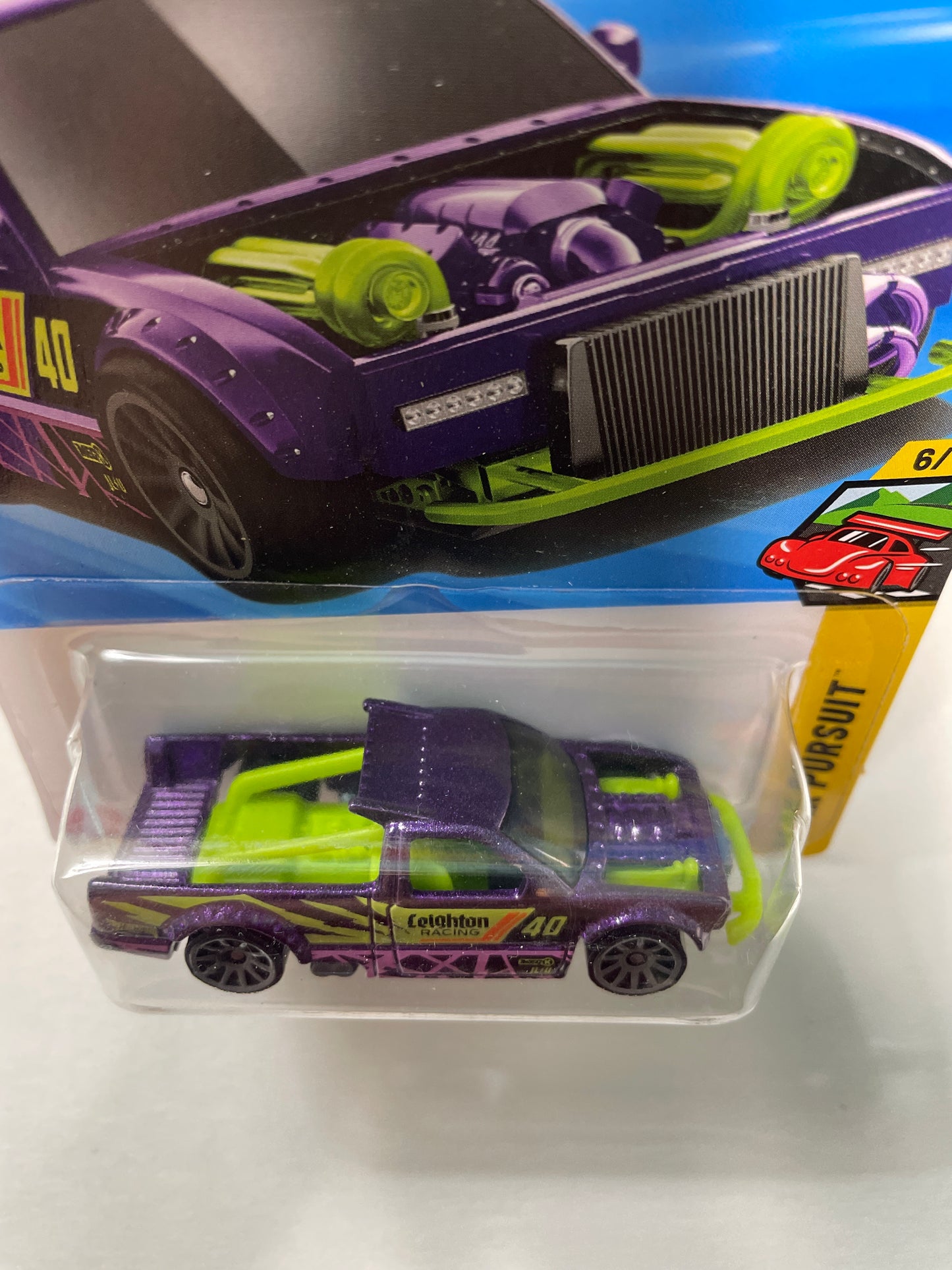 Hot Wheels 1/64 Limited Grip Purple