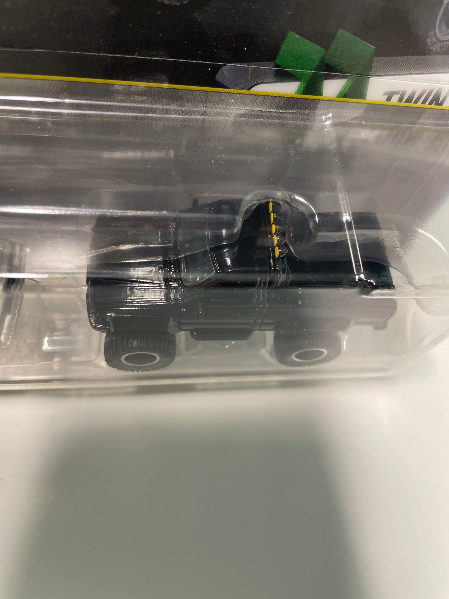 Hot Wheels 1/64 Premium Car Culture 2 Pack Back To The Future Time Machine Delorean & 1987 Toyota Pickup Truck/ Camionnette Black - JHW48 - Damaged Box