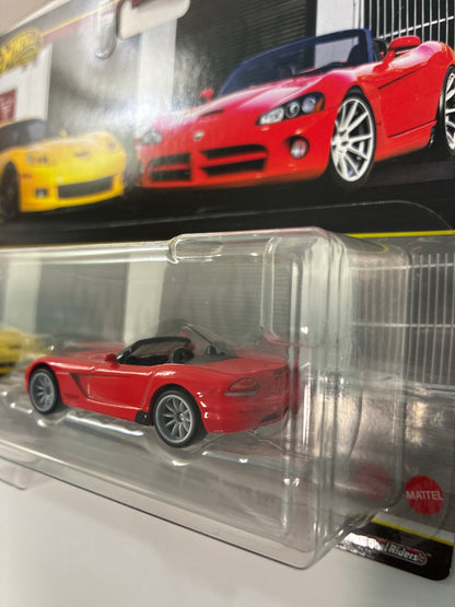 Hot Wheels 1/64 Car Culture Premium 2 Pack 2012 Corvette Z06 & 2003 Dodge Viper SRT-10 - JHW54