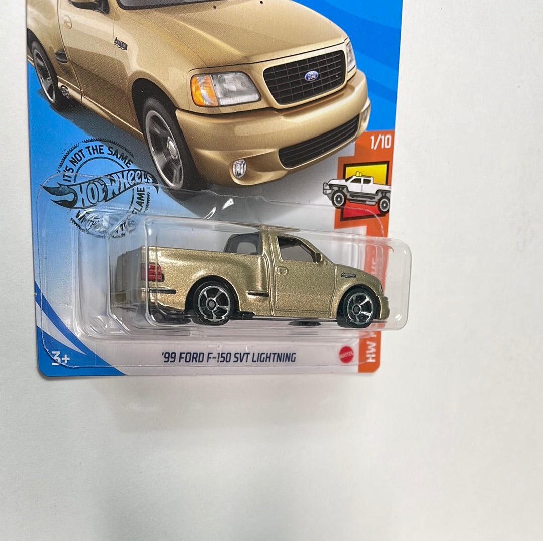 Hot Wheels 1/64 ‘99 Ford F-150 SVT Lightning Gold