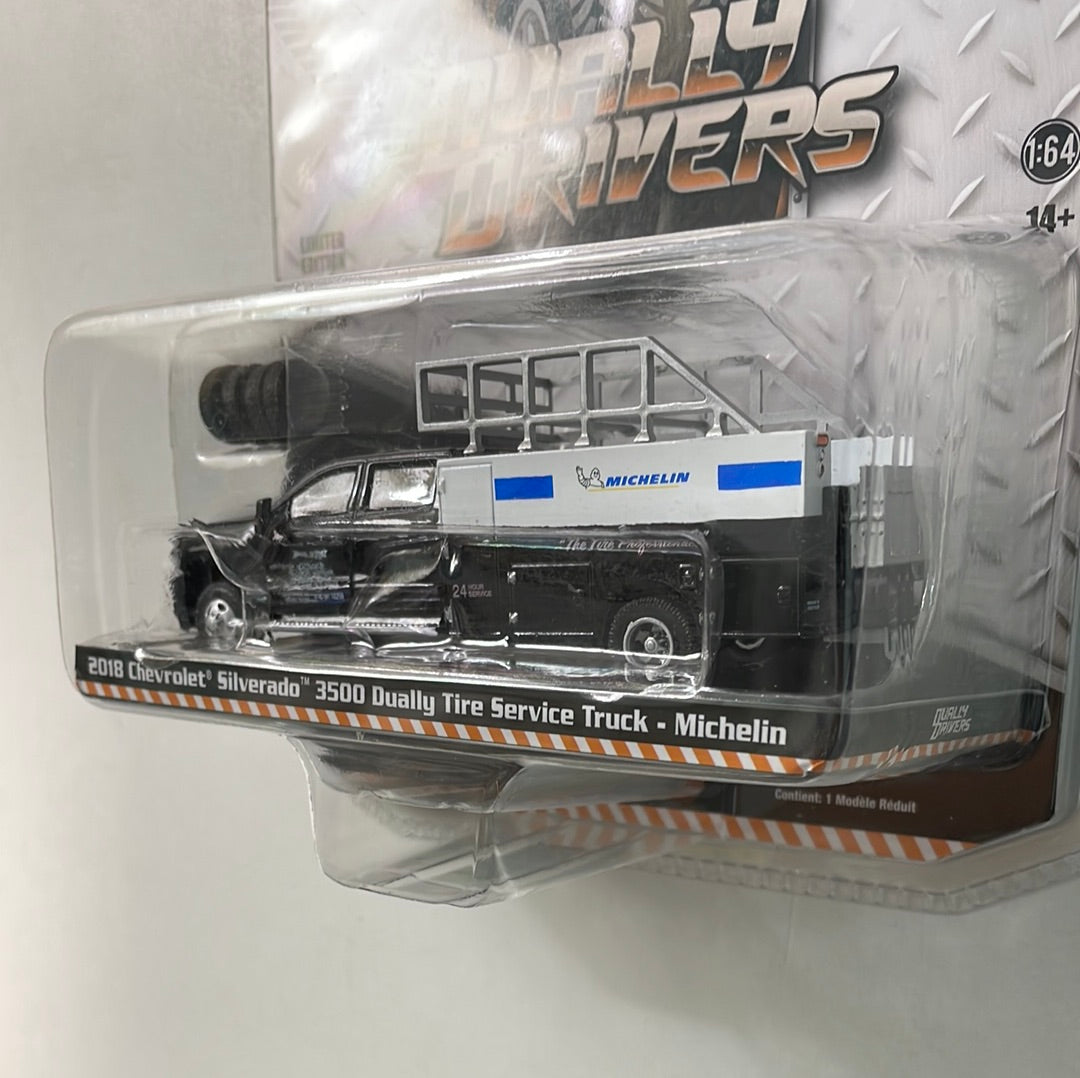 Greenlight 1/64 Dually Drivers 2018 Chevrolet Silverado 3500 Dually Tire Service Truck - Michelin Black