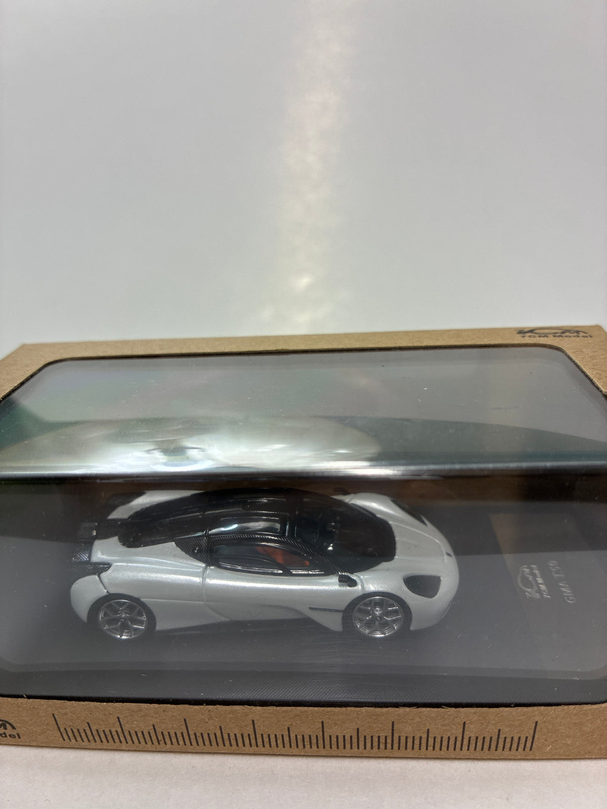 7CM Model 1/64 Gordon Murray Automotive GMA T.50 White