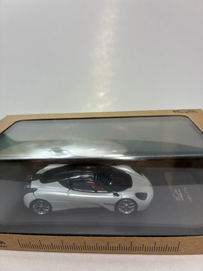 7CM Model 1/64 Gordon Murray Automotive GMA T.50 White
