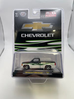 M2 Machines 1/64 Mijo Exclusives 1990 Chevrolet C1500 Silverado White & Black