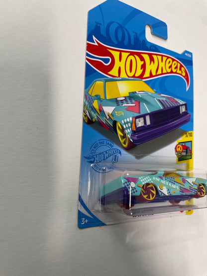 Hot Wheels 1/64 ‘80 Chevrolet El Camino Blue & Orange