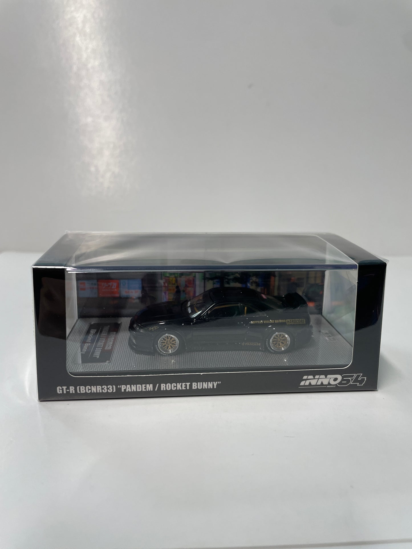 Inno64 1/64 Nissan GT-R (BCNR33) Pandem/ Rocket Bunny Black - IN64-R33P-BLA