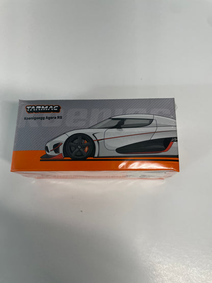 Tarmac Works 1/64 Koenigsegg Agera RS Moon Silver & Black - GLOBAL64 - T64G-TL005-MS