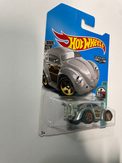 Hot Wheels 1/64 Zamac Volkswagen Beetle - Damaged Box