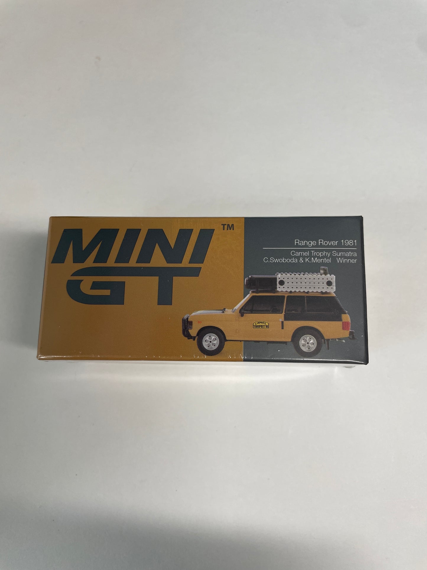 Mini GT 1/64 Range Rover 1981 Camel Trophy Sumatra C.Swoboda & K.Mentel Winner Yellow - MGT01144 - Damaged Box