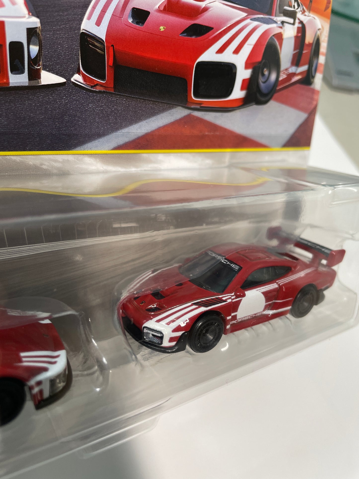 Hot Wheels 1/64 Premium Car Culture 2 Pack Porsche 935 & 2018 Porsche 935 Red - JHW51