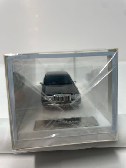 MK Miniatures 1/64 2025 Auto Expo Singapore Lincoln Town Car Black